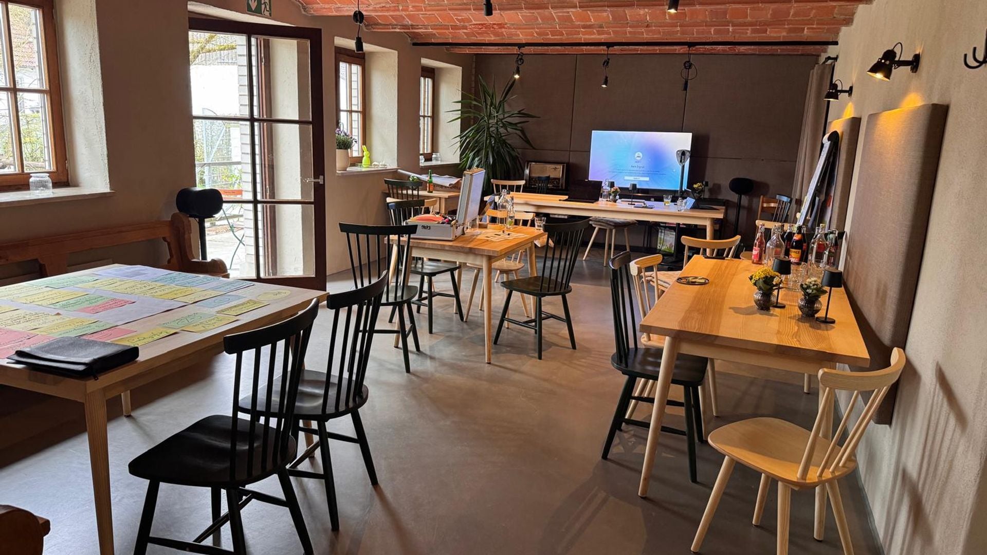 Ehemaliger Stall mit Tonnengewölbe im tobel1853 — heute Bistro und Raum für exklusive Firmenevents